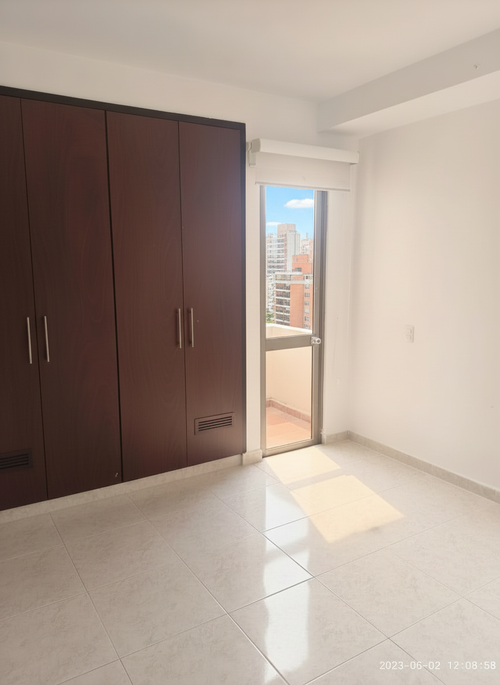 Apartamento de 4 alcobas en venta en Florida Del Country, Floridablanca, 172 m² · foto 4 de 24