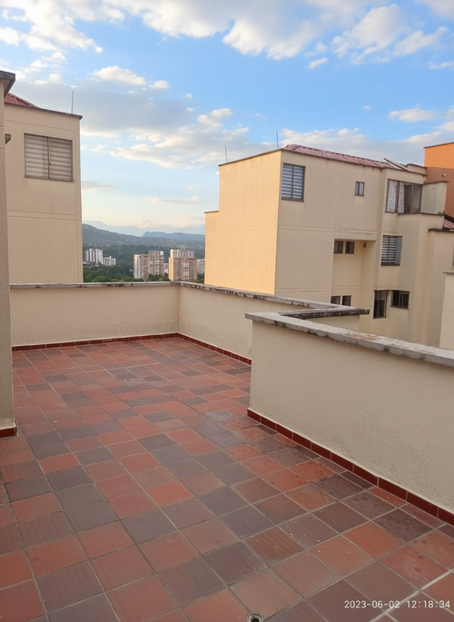 Apartamento de 4 alcobas en venta en Florida Del Country, Floridablanca, 172 m² · foto 17 de 24