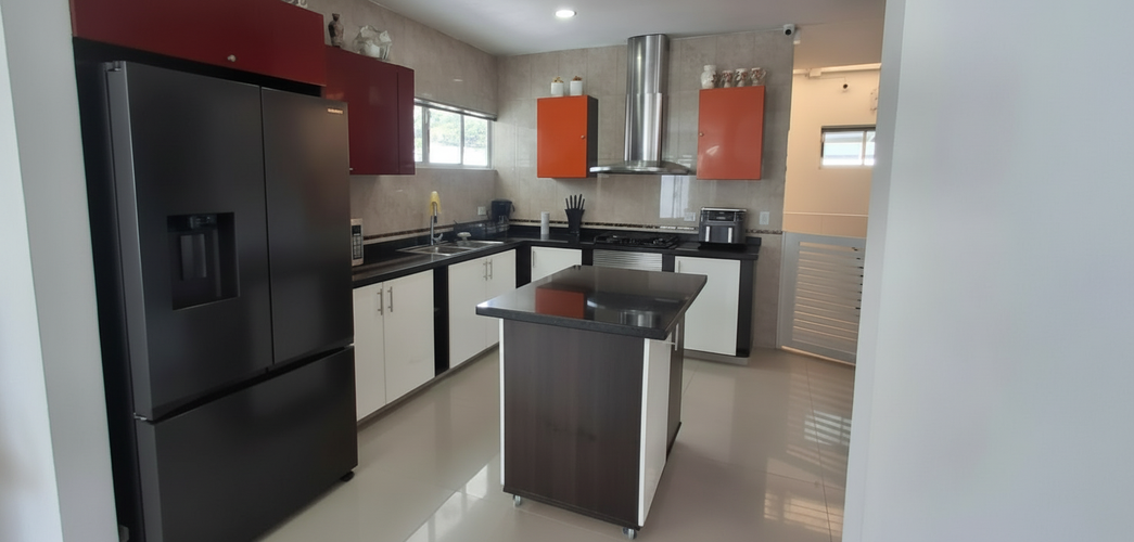 Casa de 5 alcobas en venta en Pance, Cali, 370 m² · foto 3 de 12