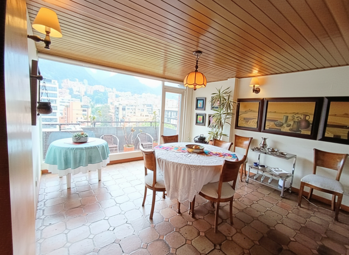 Apartamento de 3 alcobas en venta en Chapinero, Bogotá, 223 m² · foto 9 de 24