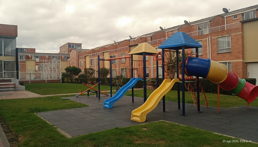 Casa de 3 alcobas en venta en San Pedro, Madrid, 92 m² · foto 3 de 22