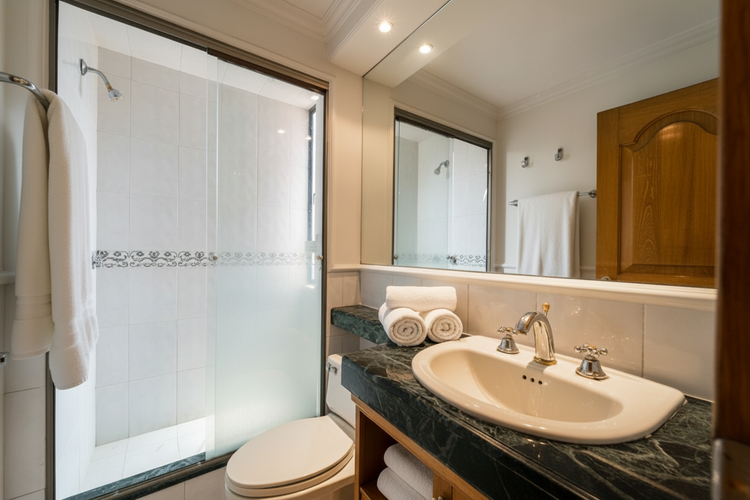 Apartamento de 3 alcobas en venta en Chico Norte, Bogotá, 141 m² · foto 8 de 12