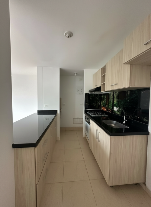 Apartamento de 3 alcobas en venta en Amazonia, Bello, 60 m² · foto 4 de 14
