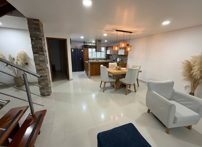 Casa de 4 alcobas en venta en La Ceja, 160 m² · foto 2 de 18