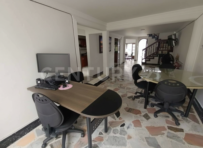 Casa de 3 alcobas en arriendo en San Gregorio, Villavicencio, 250 m² · foto 6 de 17