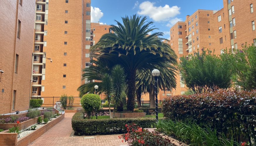 Apartamento de 3 alcobas en venta en Canodromo, Bogotá, 110 m² · foto 2 de 24