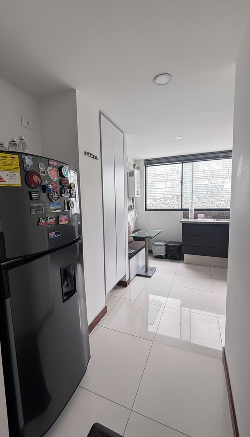 Apartamento de 3 alcobas en venta en Chicó Navarra, Bogotá, 141 m² · foto 6 de 18
