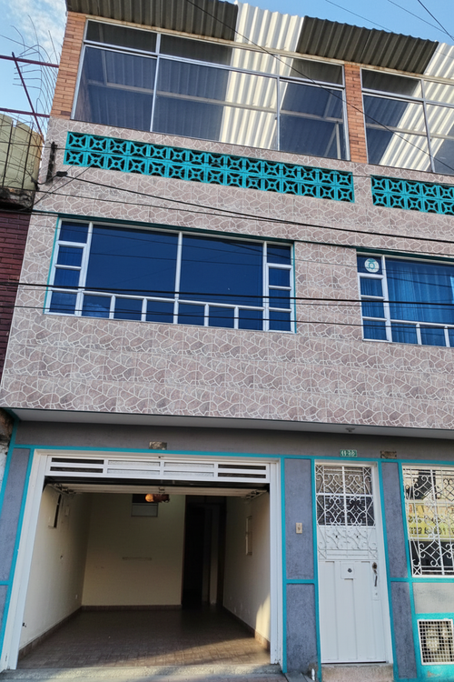 Casa de 6 alcobas en venta en San Agustin, Bogotá, 447 m² · foto 8 de 10