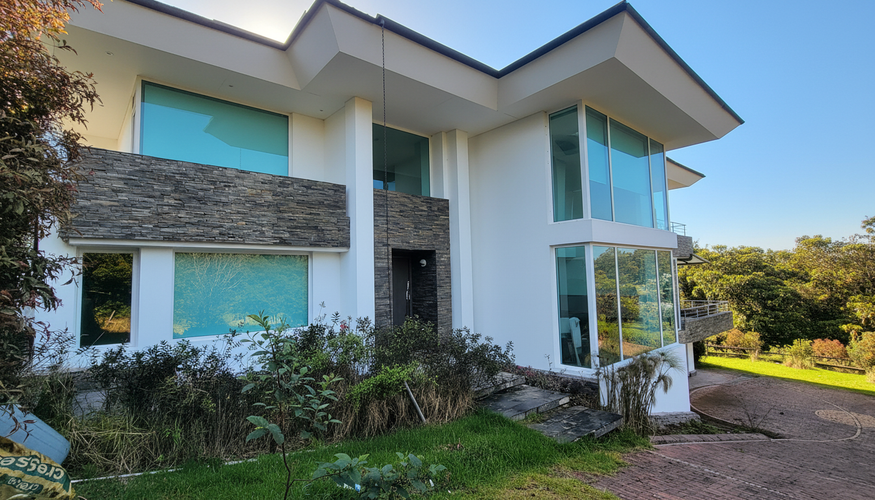 Casa de 5 alcobas en venta en Yerbabonita Bosque Nativo, Sopó, 450 m² · foto 2 de 24