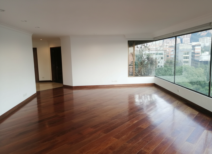 Apartamento de 4 alcobas en venta en La Cabrera, Bogotá, 316 m² · foto 5 de 24