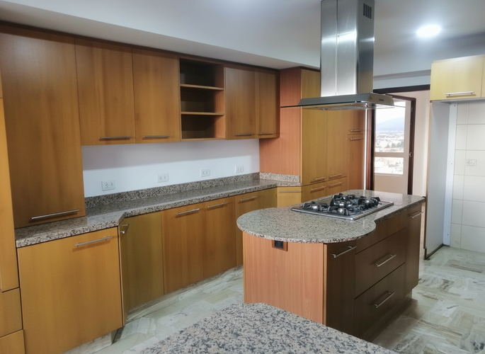 Apartamento de 4 alcobas en venta en La Cabrera, Bogotá, 316 m² · foto 10 de 24