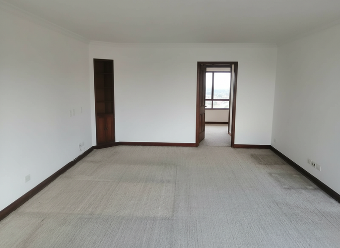 Apartamento de 4 alcobas en venta en La Cabrera, Bogotá, 316 m² · foto 14 de 24