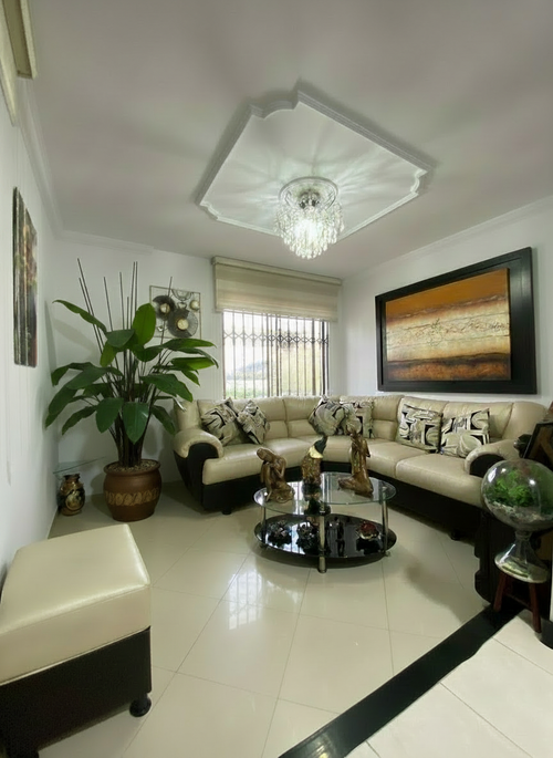 Casa de 3 alcobas en venta en Portales Del Monte, Bogotá, 108 m² · foto 2 de 24