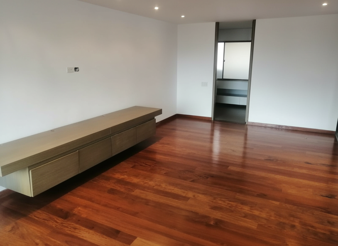 Apartamento de 3 alcobas en venta en La Cabrera, Bogotá, 249 m² · foto 5 de 23