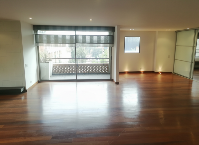 Apartamento de 3 alcobas en venta en La Cabrera, Bogotá, 249 m² · foto 3 de 23