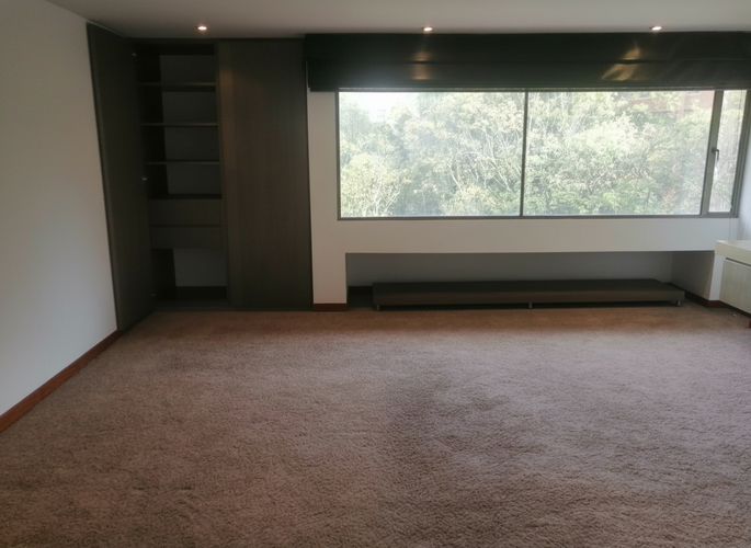 Apartamento de 3 alcobas en venta en La Cabrera, Bogotá, 249 m² · foto 14 de 23