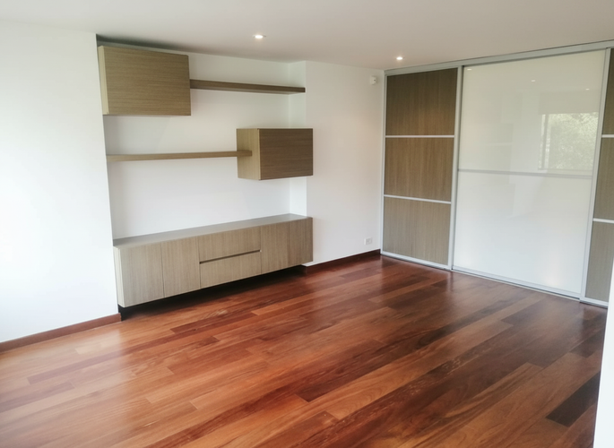 Apartamento de 3 alcobas en venta en La Cabrera, Bogotá, 249 m² · foto 19 de 23