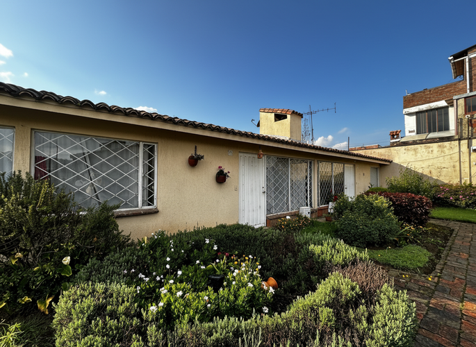 Casa de 3 alcobas en venta en Villa Olimpica, Chía, 96 m² · foto 2 de 16