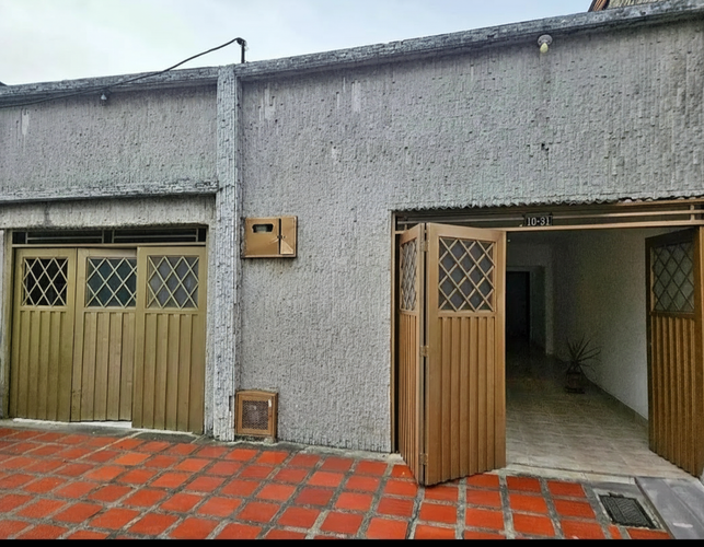 Casa de 4 alcobas en venta en Junin, Cali, 218 m² · foto 1 de 21