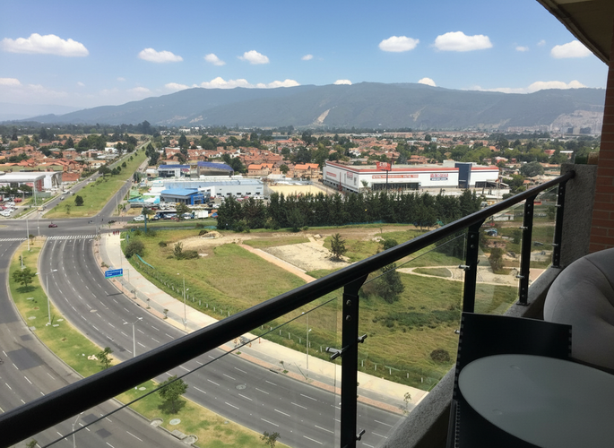 Apartamento de 3 alcobas en venta en Altos De La Colina, Bogotá, 144 m² · foto 6 de 24
