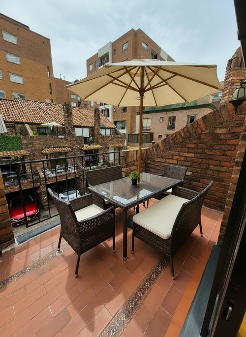 Casa de 3 alcobas en venta en Los Cedros, Bogotá, 106 m² · foto 2 de 19
