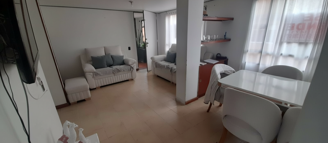 Apartamento de 3 alcobas en venta en Villas De Granada, Bogotá, 67 m² · foto 5 de 19