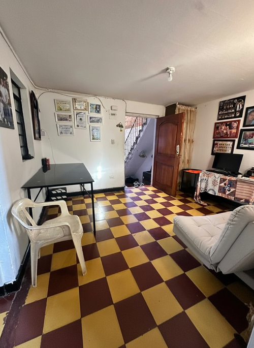 Apartamento de 2 alcobas en venta en Campo Valdes No.1, Medellín, 76 m² · foto 1 de 12