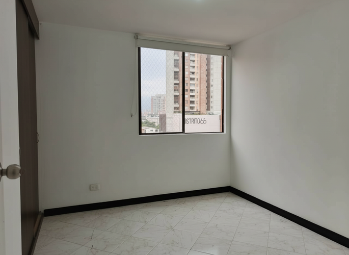 Apartamento de 4 alcobas en arriendo en Carlos E Restrepo, Medellín, 95 m² · foto 19 de 24