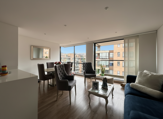 Apartamento de 3 alcobas en venta en Cantalejo, Bogotá, 82 m² · foto 2 de 18
