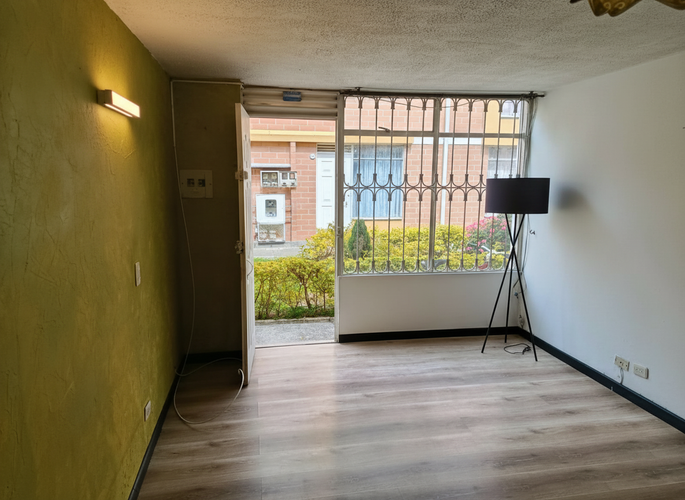 Casa de 4 alcobas en venta en Tintala, Bogotá, 59 m² · foto 3 de 8