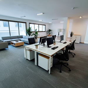 "oficina Y Cochera Premium En Edificio Corporativo - 80m²-luminosa-próxima Al Puerto"