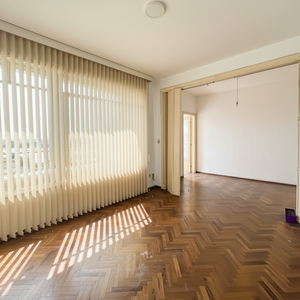 Venta Apartamento - 3 Dormitorios En Tres Cruces | Con Balcón