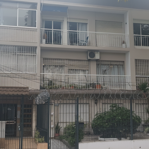 Venta De Amplio Apartamento En La Unión, De Un Dormitorio