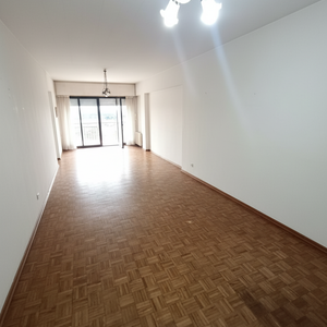 Venta Apto 2 Dorm Y Serv Con Garaje