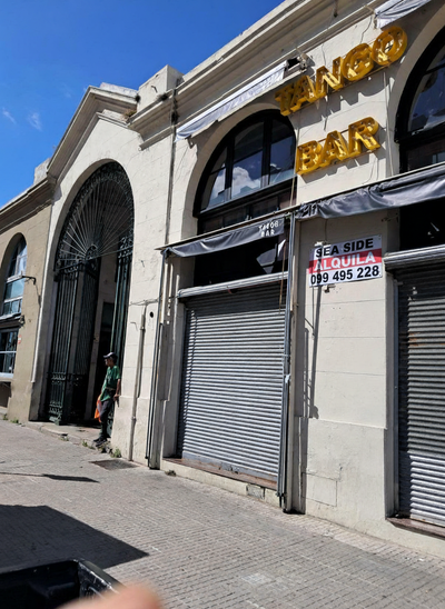 ¡Exclusiva Oportunidad!: ALQUILO O VENDO Parrilla - Restaurant en el Emblemático Mercado del Puerto, Montevideo - Uruguay