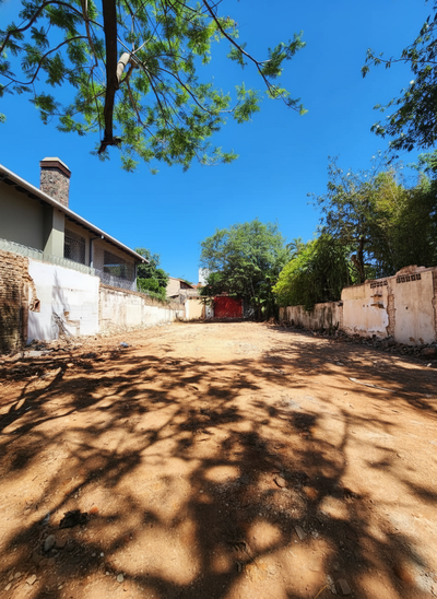 EN VENTA- TERRENO 492 m2 EN BARRIO MBURUCUYA