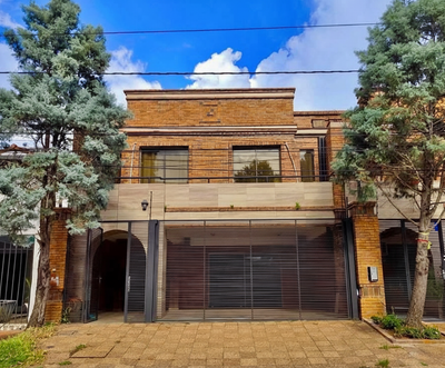 ALQUILO EXCLUSIVO DÚPLEX AMOBLADO CON: 4 DORMITORIOS EN EL PRESTIGIOSO BARRIO: SAN JORGE