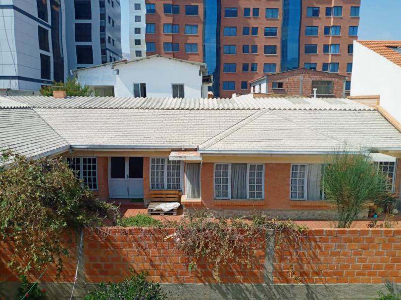 Dos Casas En Un Lote De 665 Mt2 A Precio De Terreno Ref Y81f3 Infocasas Com Bo