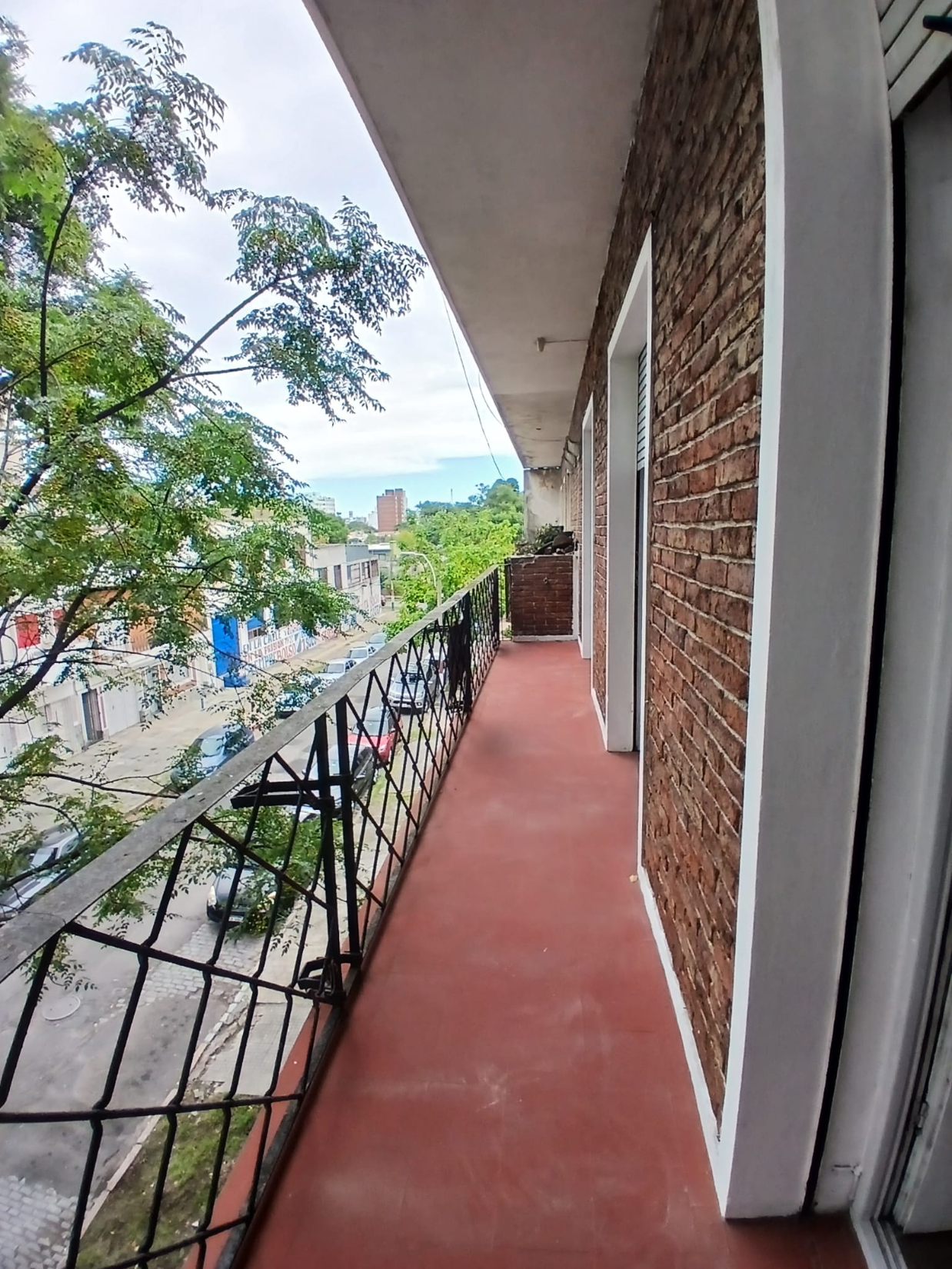 Oportunidad Apto 3 Dorm, Baño, Cocina Living-comedor, Terrazas Fte Y Fdo. - Vista 2