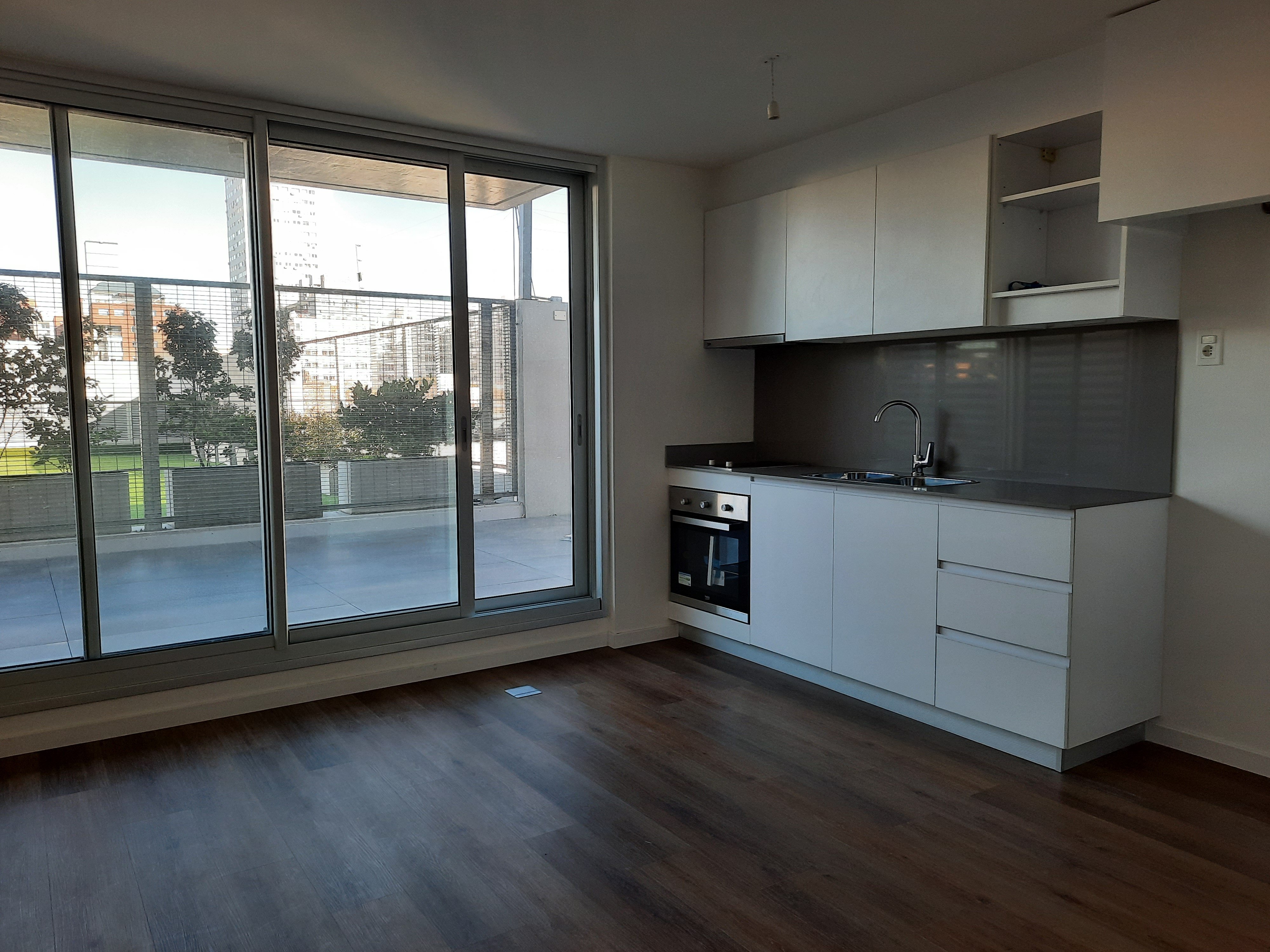 Venta con renta de apartamento de 2 dormitorios, Initium - Widok 2