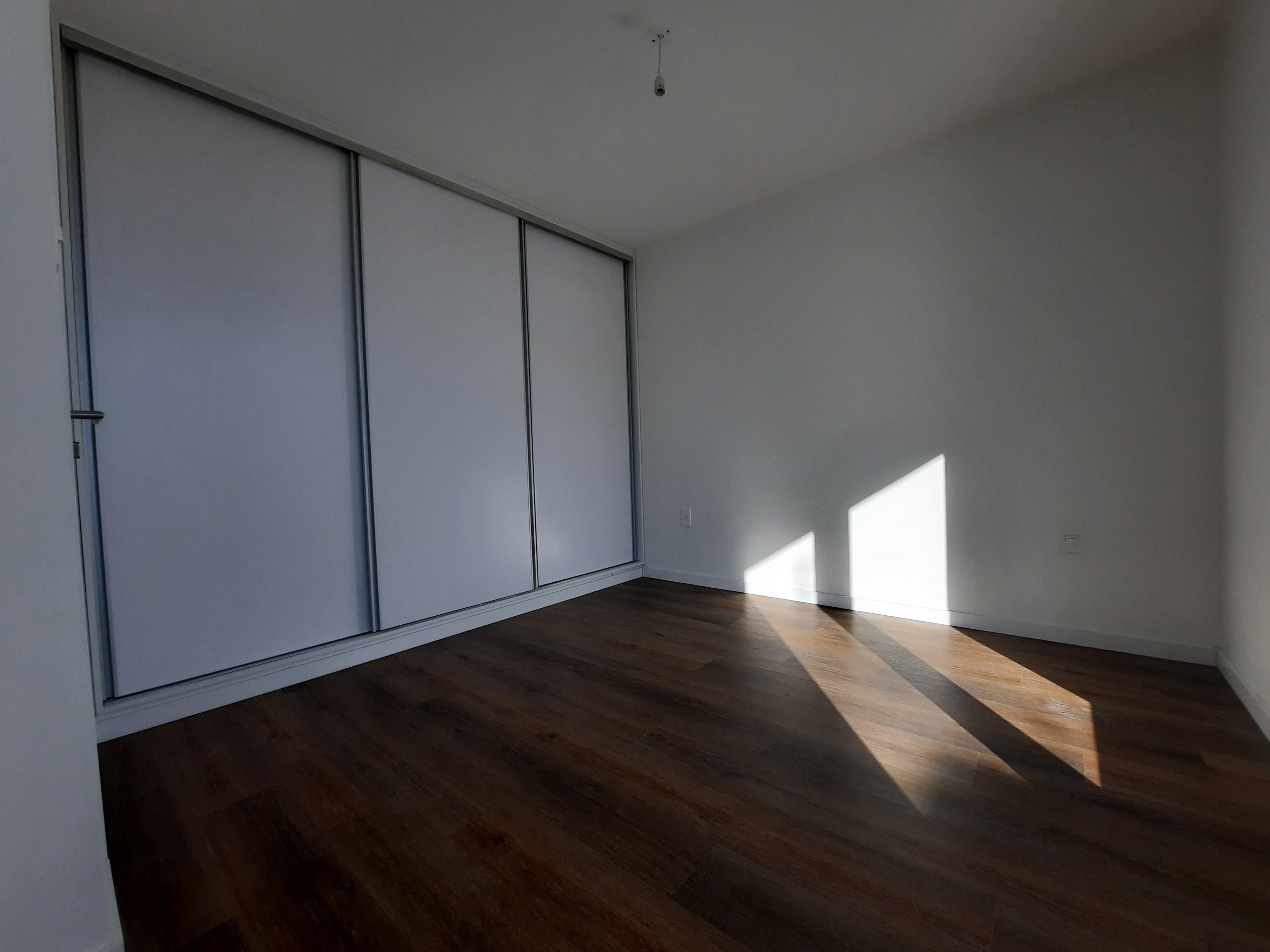 Venta con renta de apartamento de 2 dormitorios, Initium - Widok 6