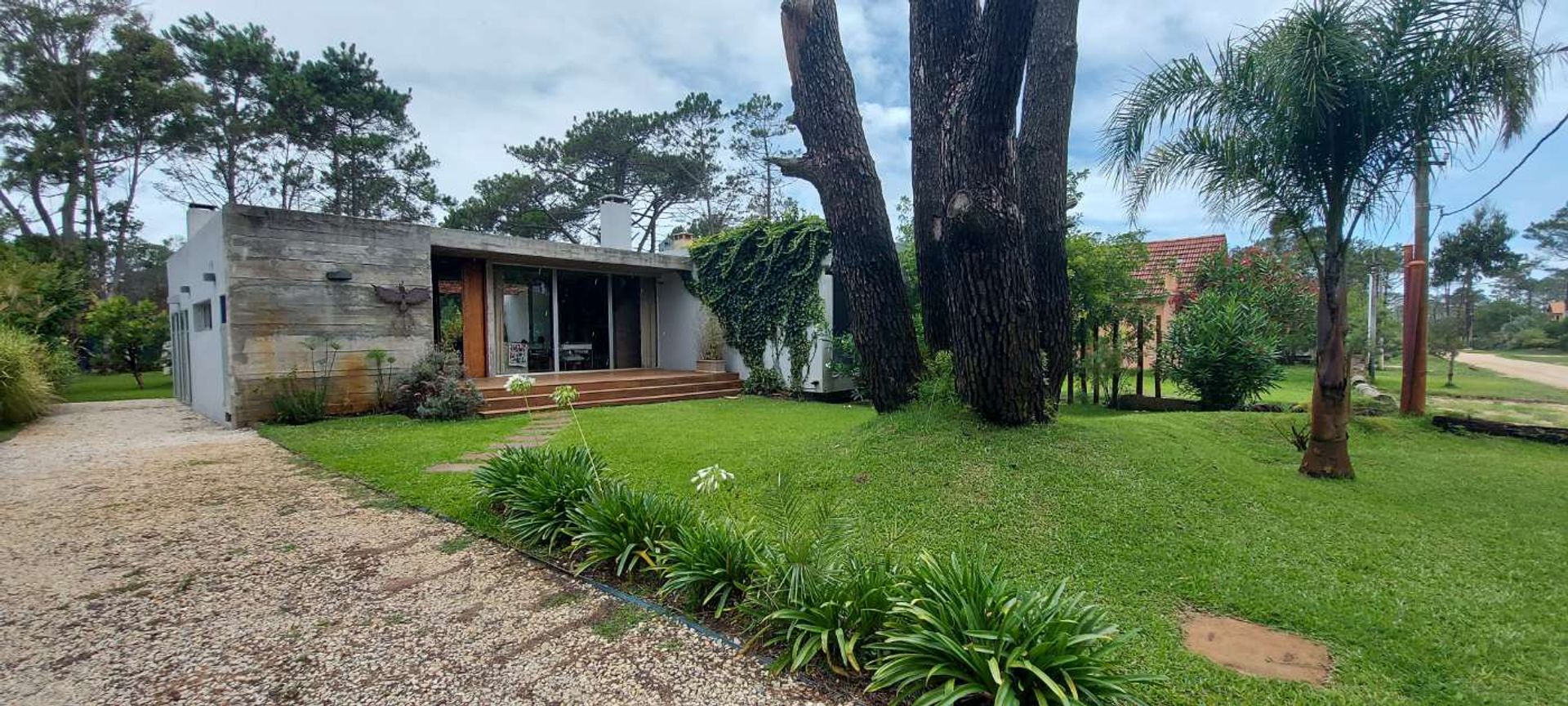 CASA DE 2 DORMITORIOS EN VENTA EN LA PALOMA. Ref V013B6