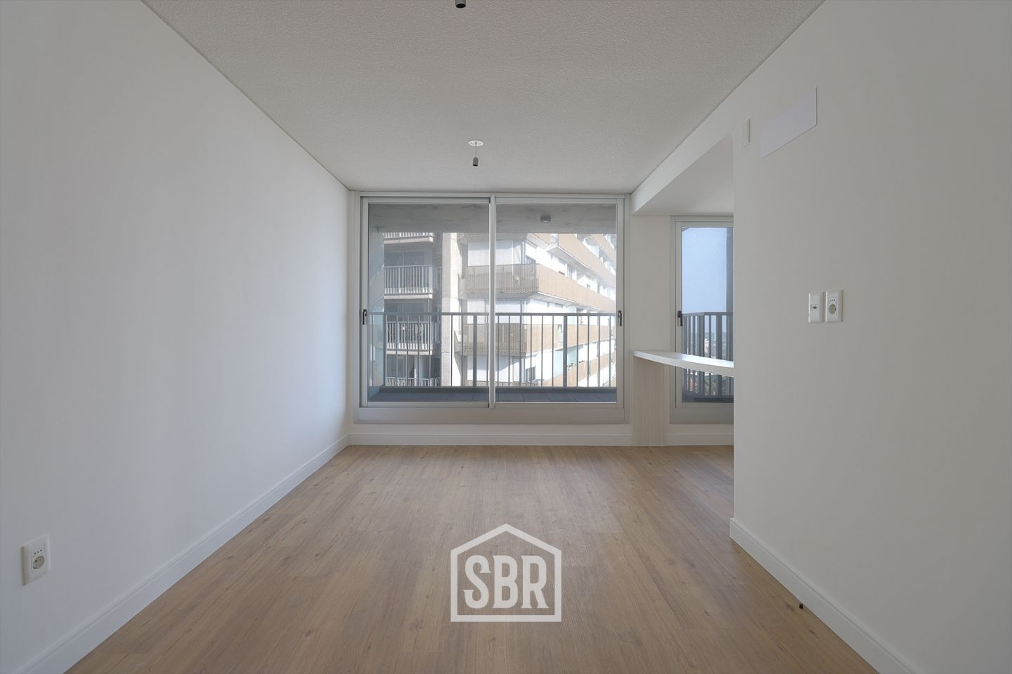 Venta apartamento 2 dormitorios piso 12 en Malvin - Widok 2