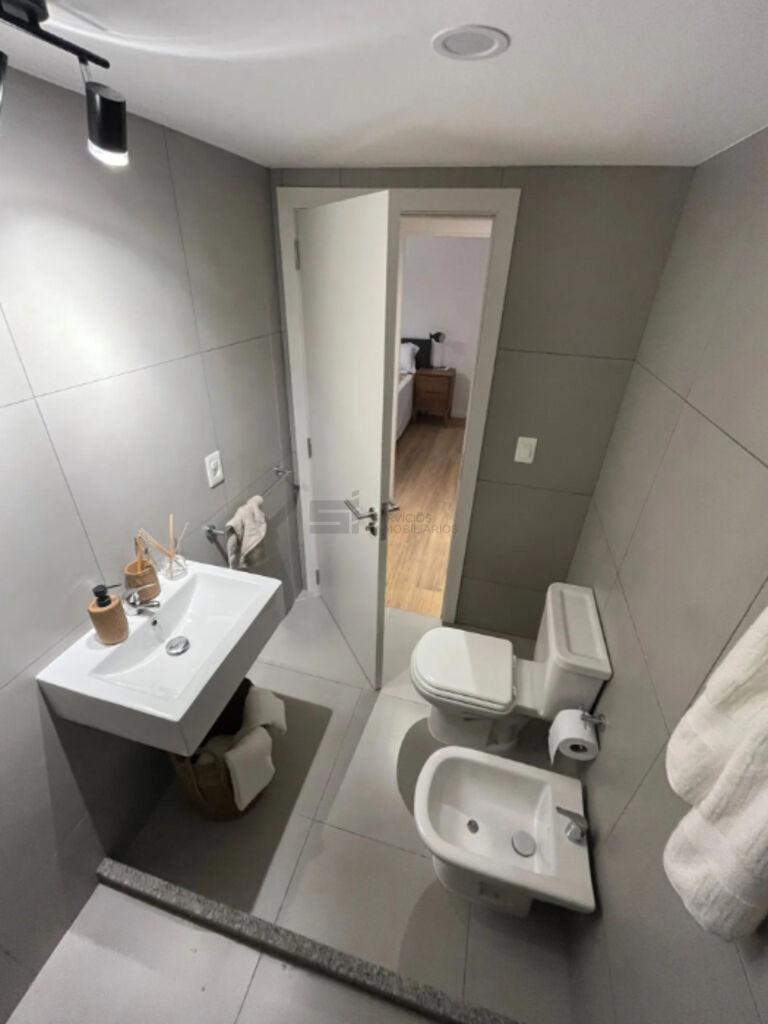 Se vende apartamento de dos dormitorios a estrenar en barrio Centro - Więcej