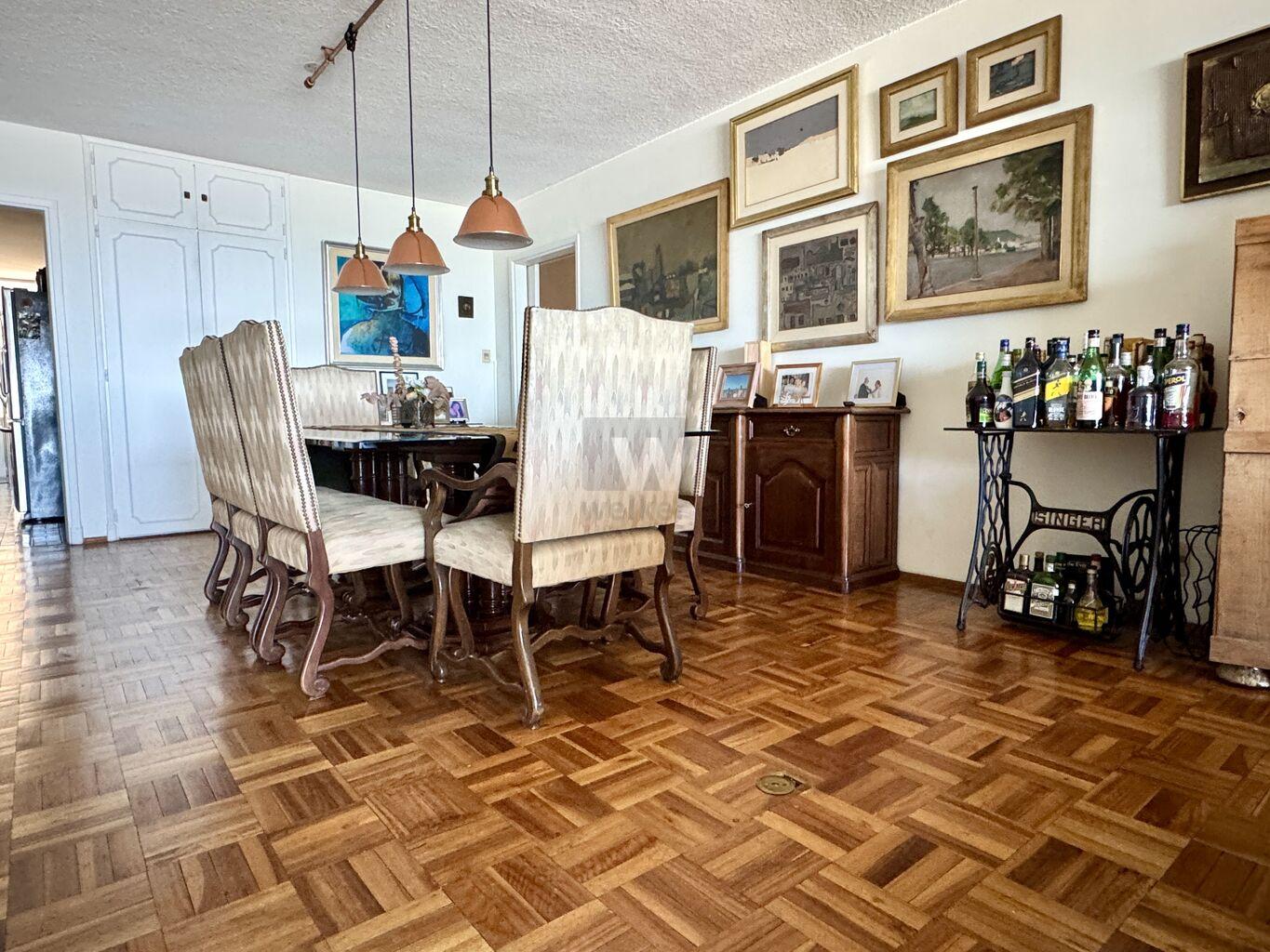 VENTA APARTAMENTO 3 DORMITORIOS Y SERVICIO SOBRE LA RAMBLA GARAGE POCITOS - Meer