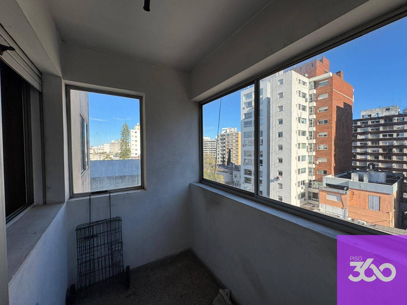 Apartamento en Pocitos de 3 dormitorios y 2 baños (sin garage) - Meer