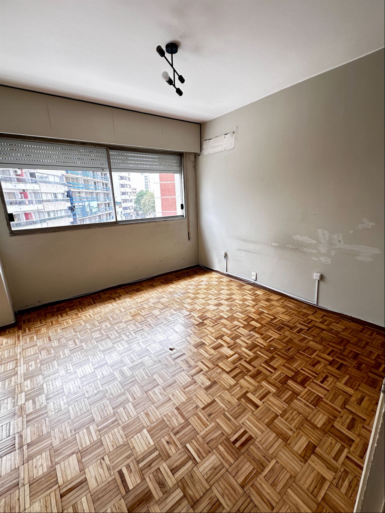 Venta Apartamento 3 Dormitorios Con Placares Y Garaje En Pocitos - Widok 5