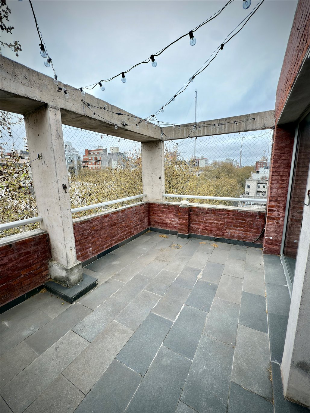 VENTA APARTAMENTO 2 DORMITORIOS, GARAJE Y GRAN TERRAZA CON PARRILLERO BARRIO SUR PENTHOUSE - Widok 2