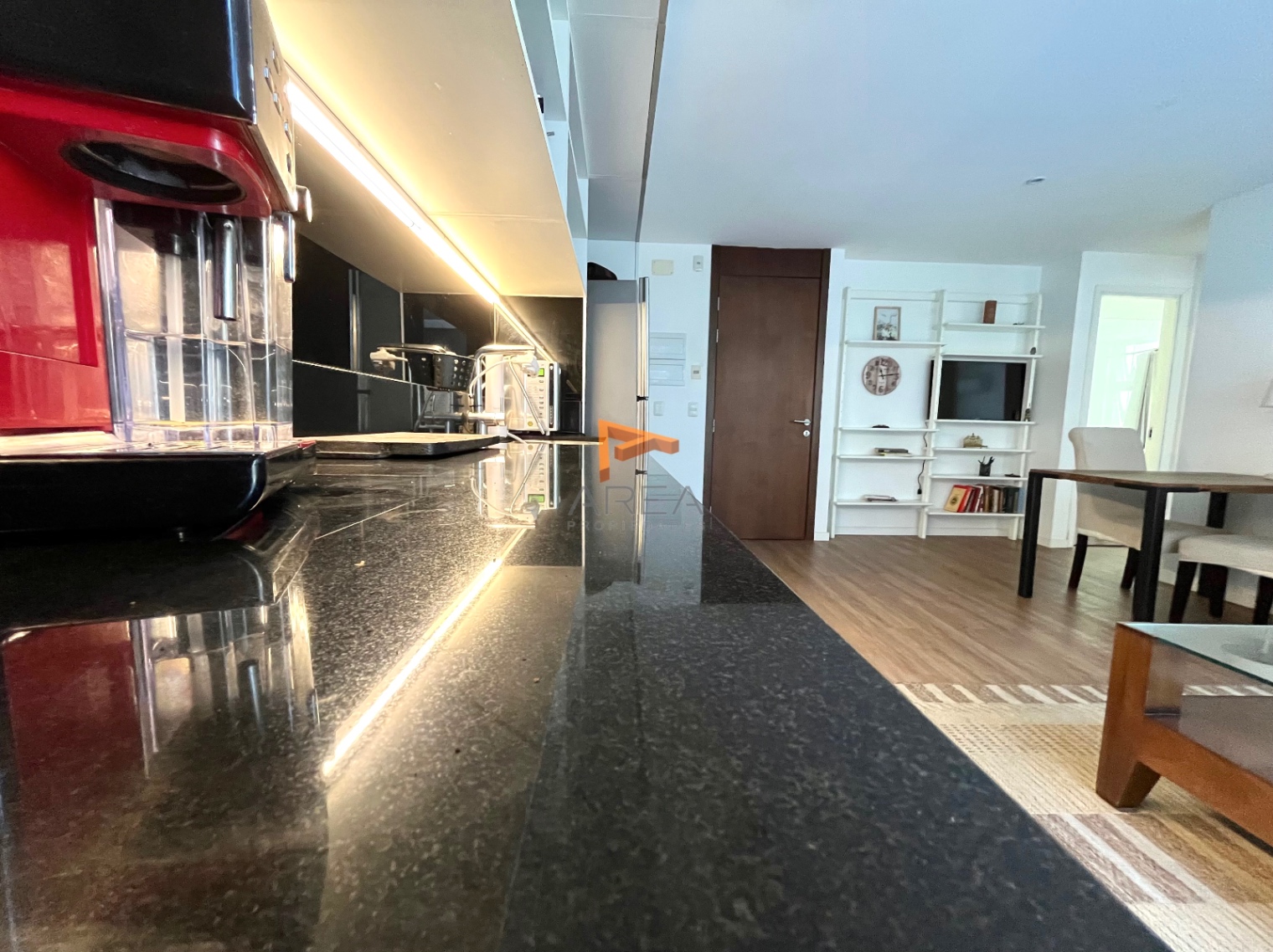 Apartamento en venta de 1 dormitorio c/ cochera doble en Punta Carretas - Widok 6