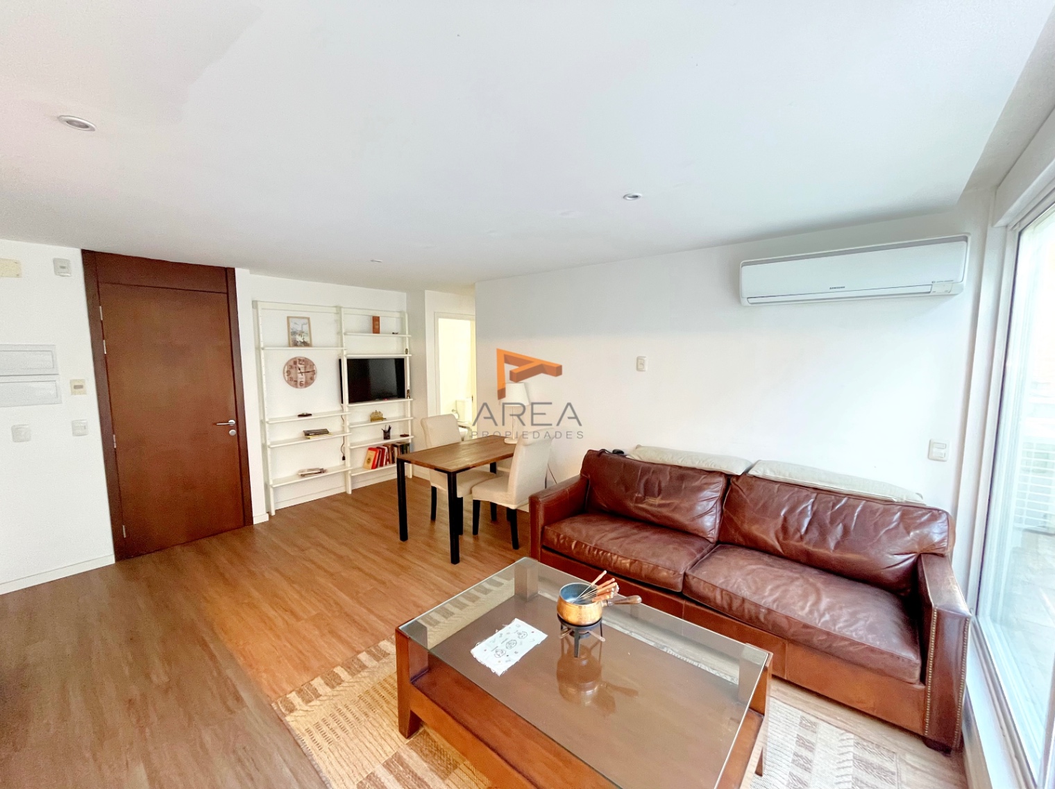 Apartamento en venta de 1 dormitorio c/ cochera doble en Punta Carretas - Widok 5